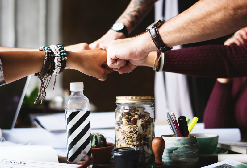 6 Ways Your Team Can Accomplish More with an Event Chatbot